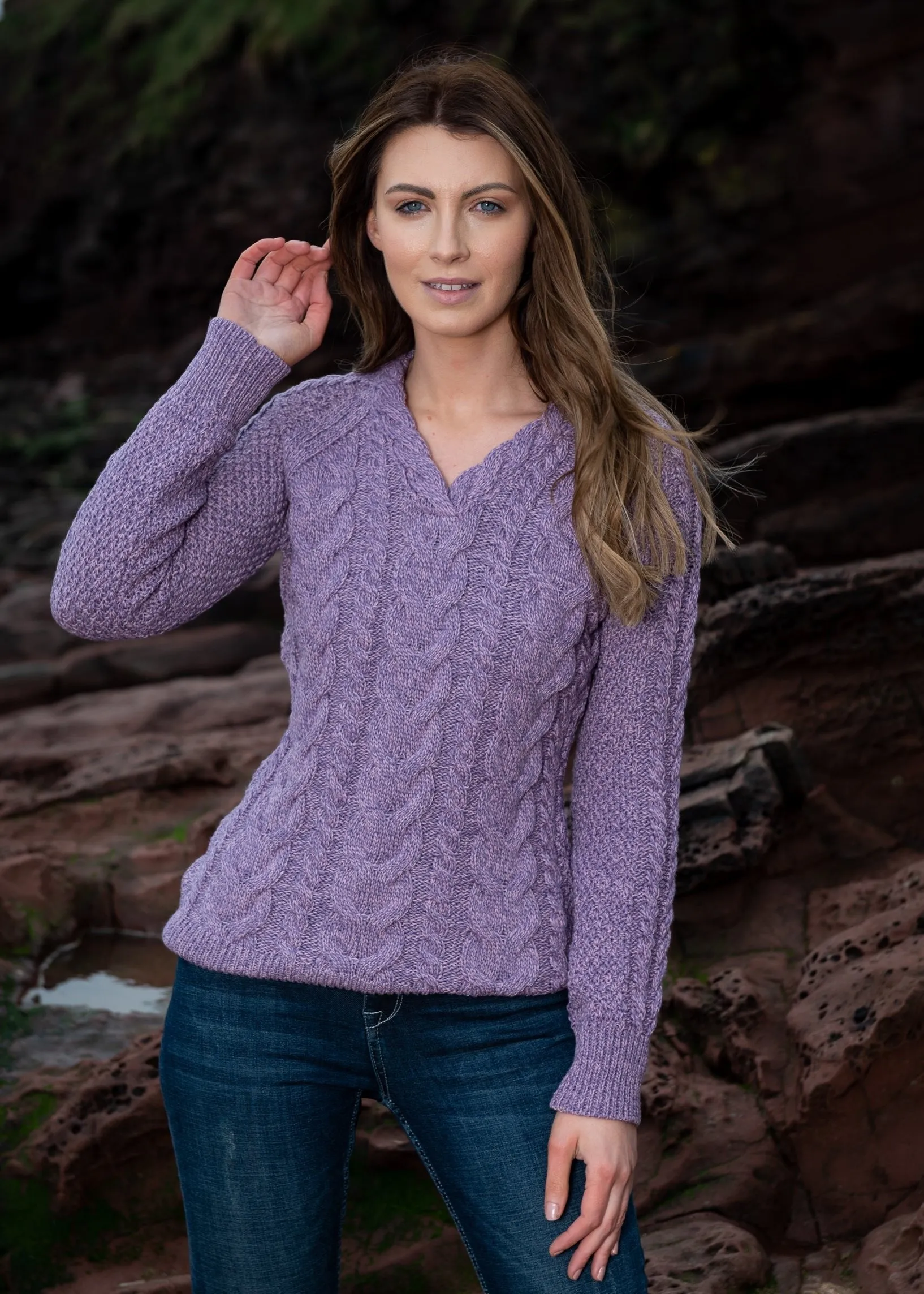 Aran V Neck Cashmere Sweater | Lavender