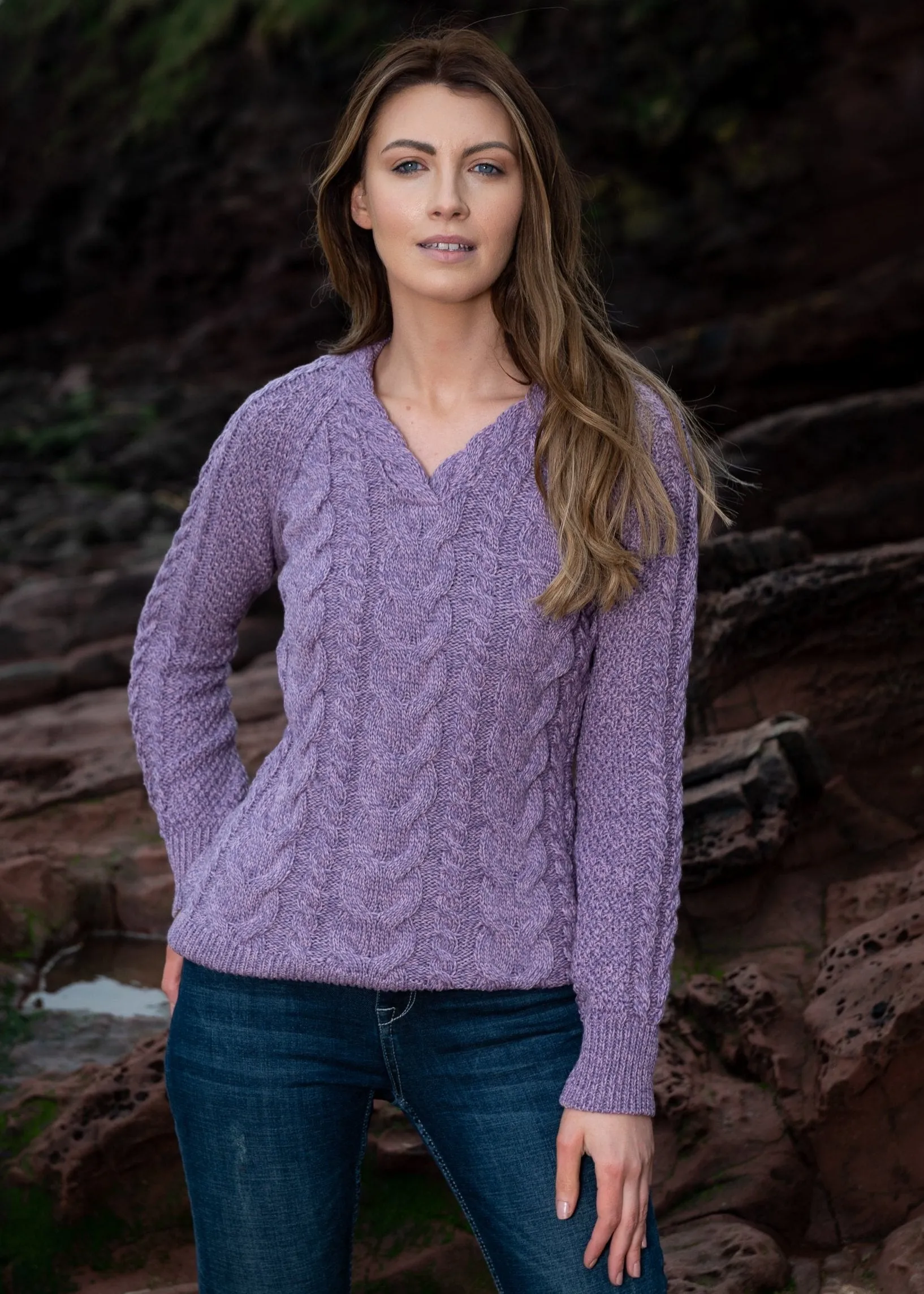 Aran V Neck Cashmere Sweater | Lavender