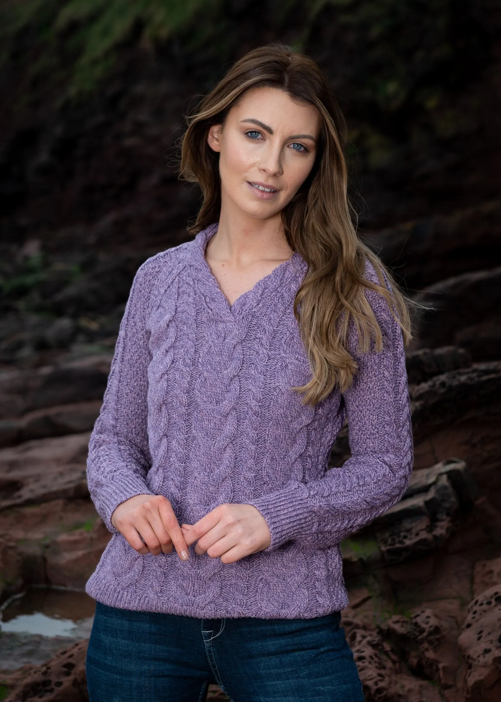 Aran V Neck Cashmere Sweater | Lavender