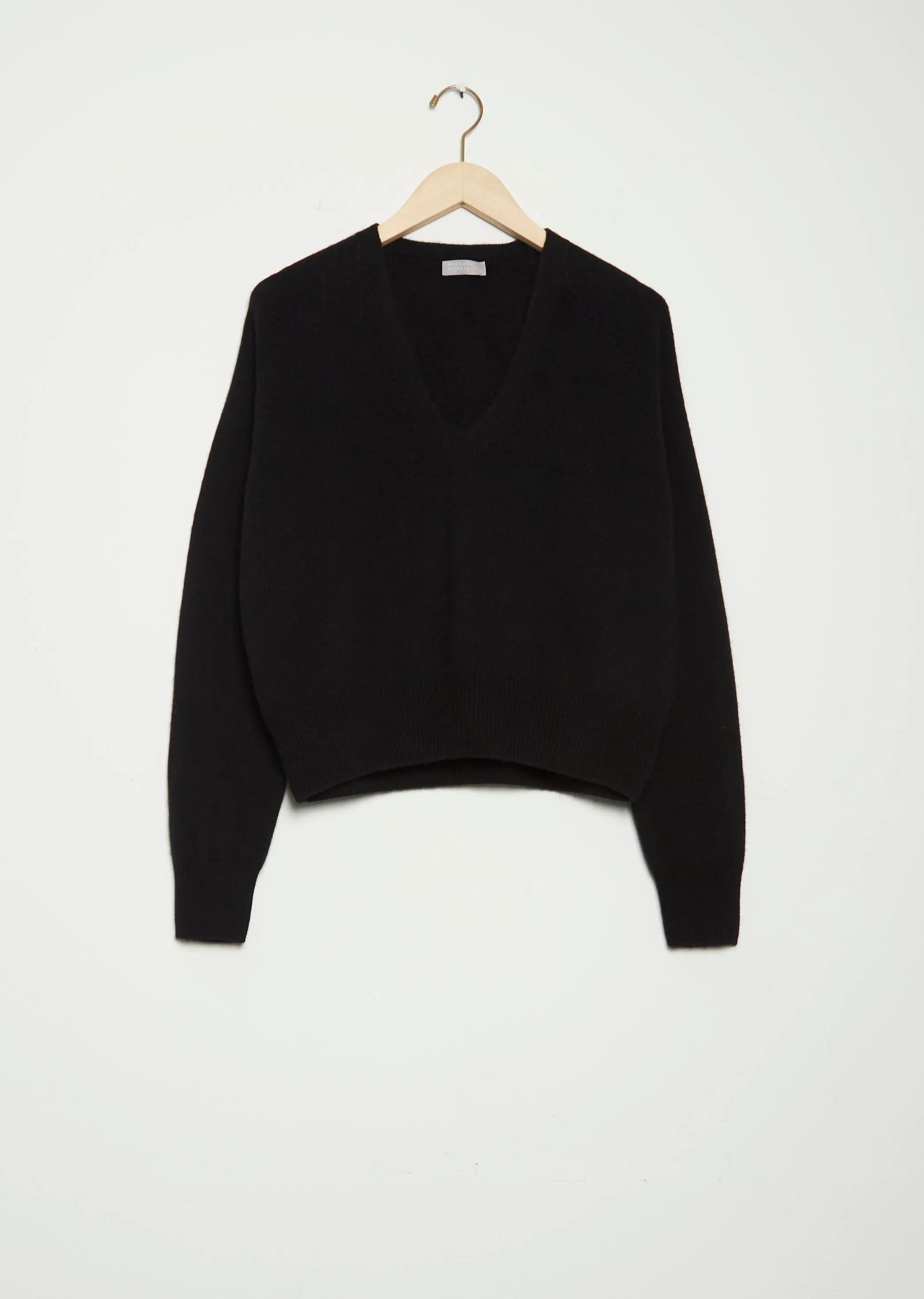 Cashmere Cropped V Neck — Black