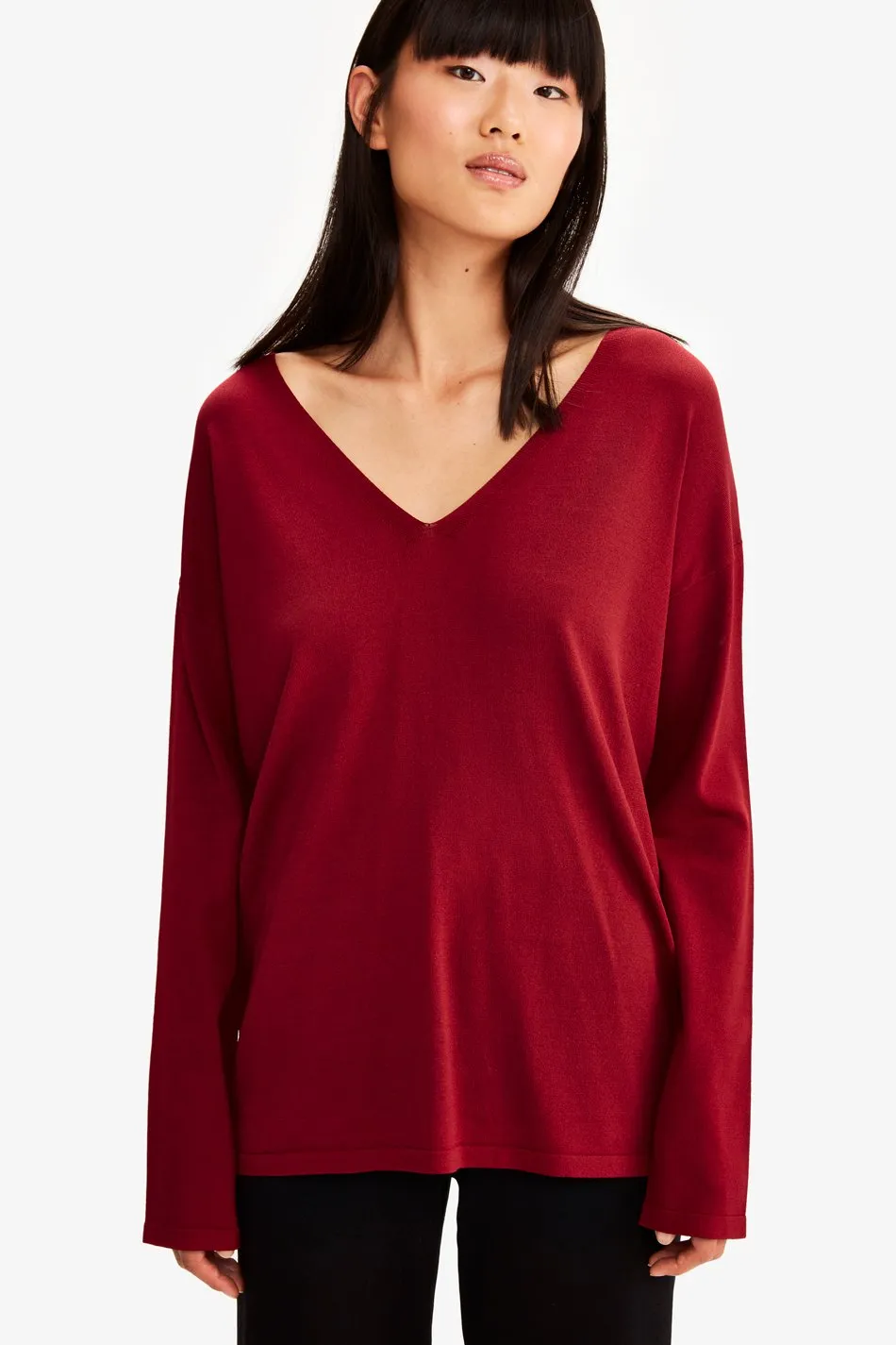 MERCER V-NECK SWEATER