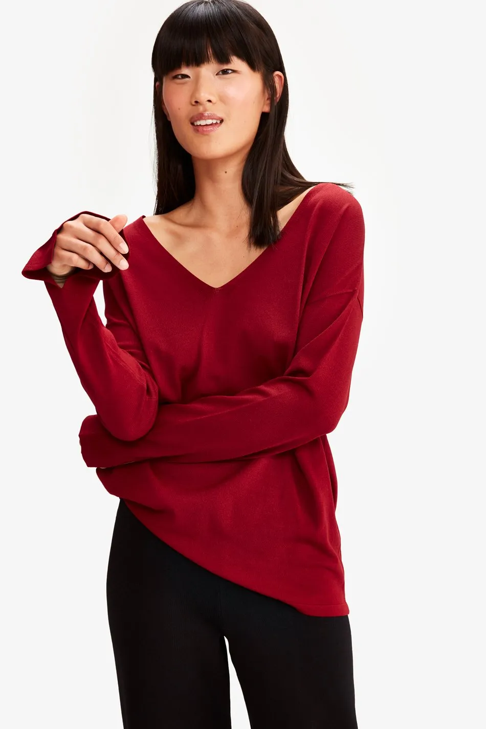 MERCER V-NECK SWEATER