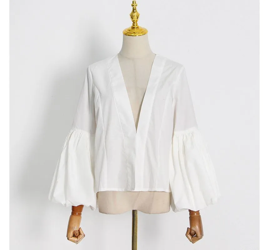 Pre Order:  Vintage White V-Neck Puff Sleeve Single-Breasted Top